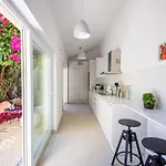 Chiado Oasis With Private Garden By Nestatlisbon * Lissabon