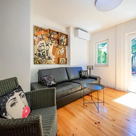 Serene Hideaway In Chiado 아파트 *