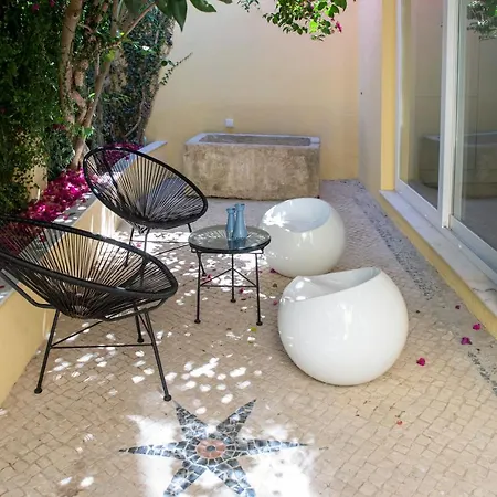 Chiado Oasis With Private Garden By Nestatlisbon شقة