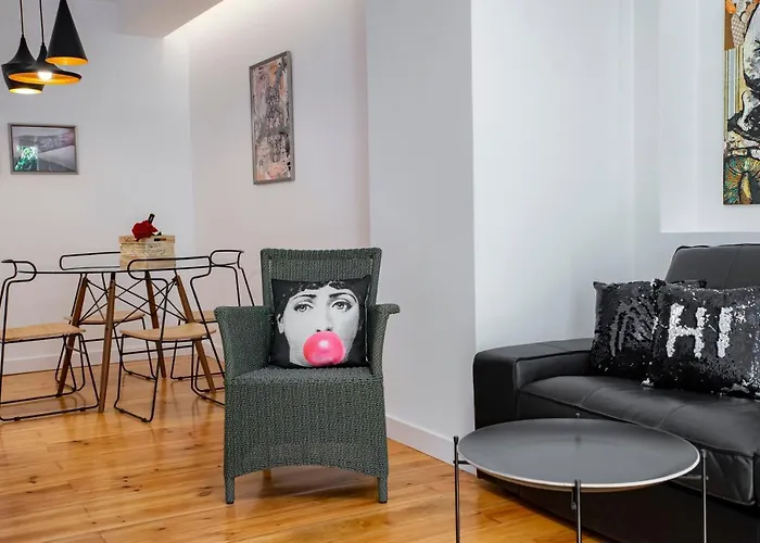 Serene Hideaway In Chiado شقة