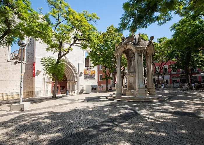 Serene Hideaway In Chiado شقة