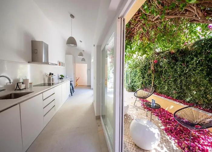 Serene Hideaway In Chiado شقة Lisboa