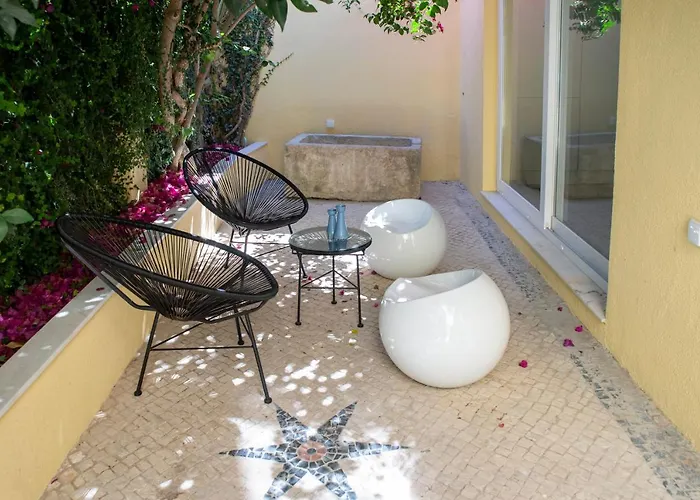 Serene Hideaway In Chiado شقة