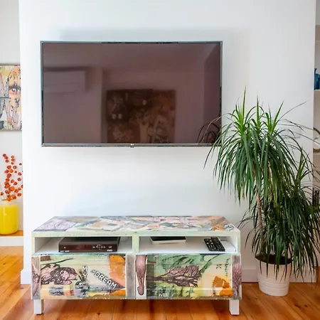 Serene Hideaway In Chiado Lisboa