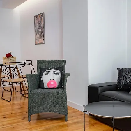 Serene Hideaway In Chiado Apartament
