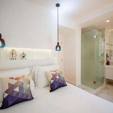 Serene Hideaway In Chiado * Lizbona